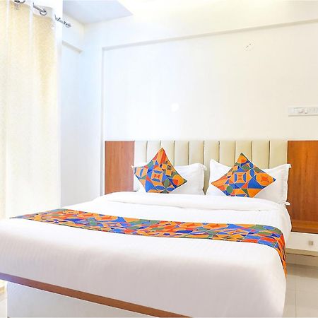 Fabhotel Majestic Luxurious - Nr Rajaram Bhiku Pathare Stadium Pune Zewnętrze zdjęcie