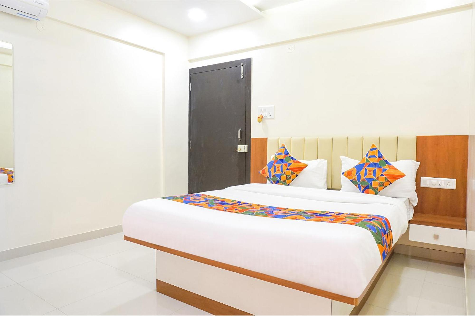 Fabhotel Majestic Luxurious - Nr Rajaram Bhiku Pathare Stadium Pune Zewnętrze zdjęcie