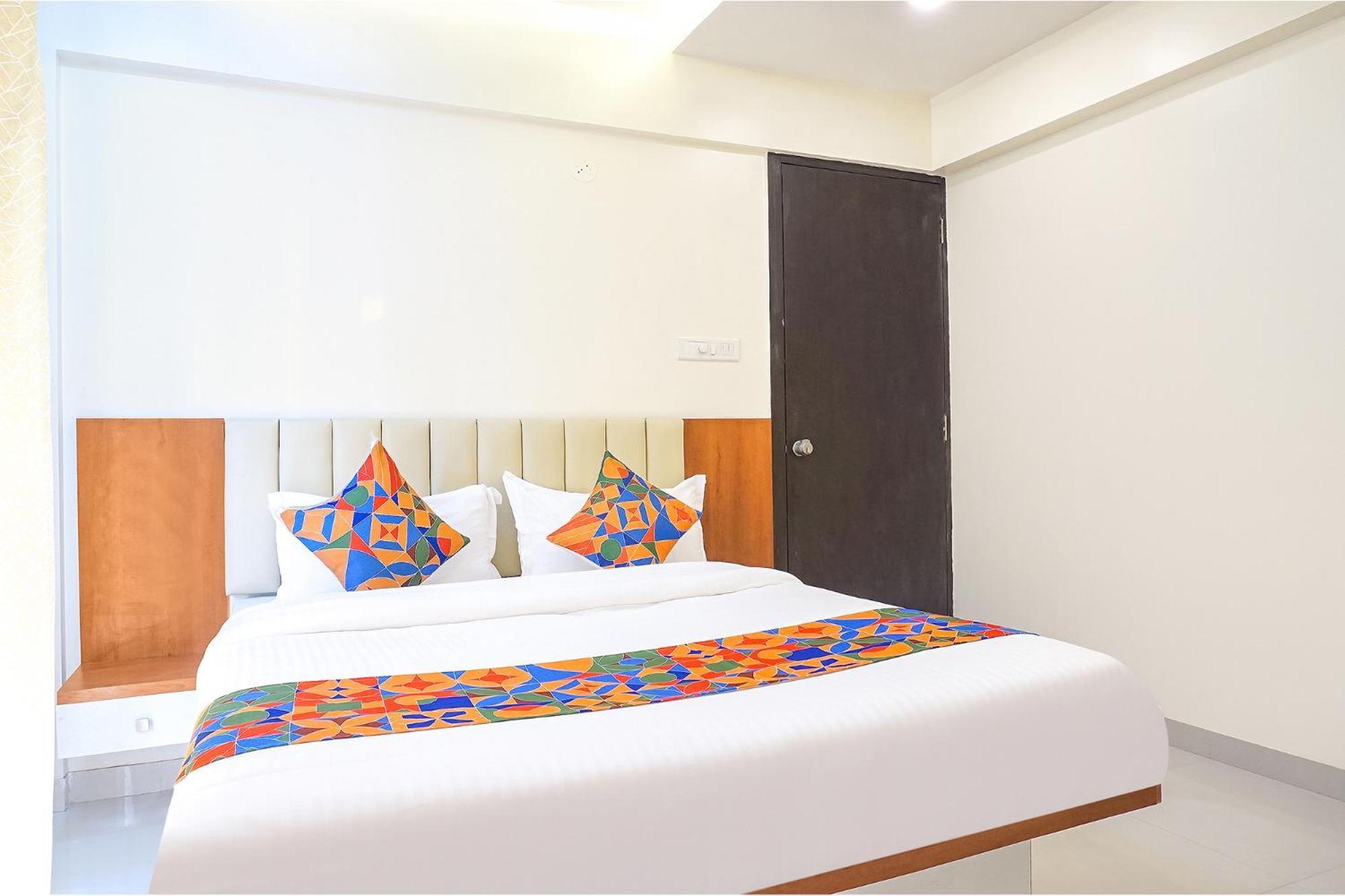 Fabhotel Majestic Luxurious - Nr Rajaram Bhiku Pathare Stadium Pune Zewnętrze zdjęcie